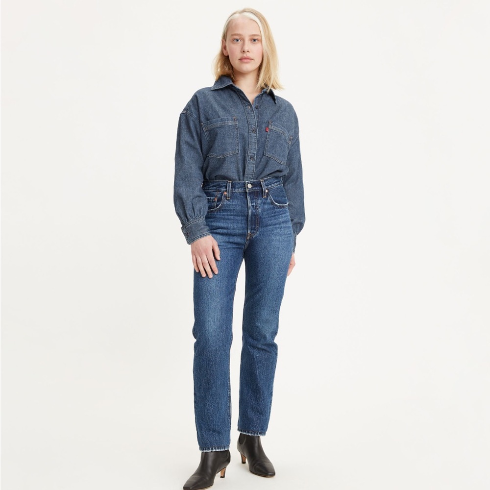 Levi's Women's Straight Leg Jeans in Dark Blue